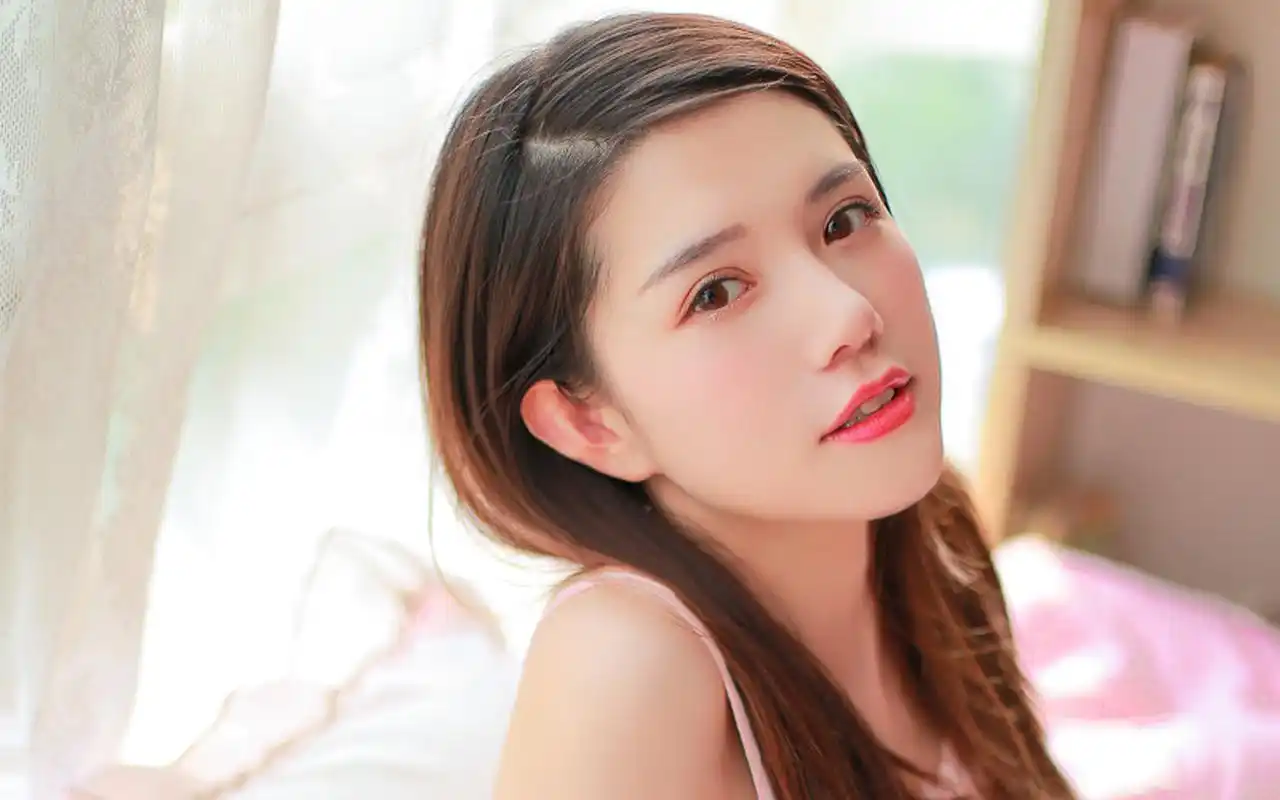 性感美女粉嫩诱人私房图片桌面壁纸