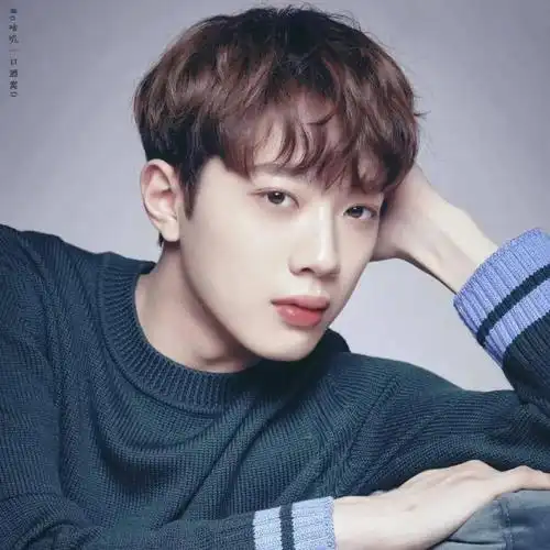 微信头像赖冠霖