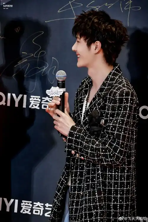 #王一博星光大赏##王一博gq盛典##王一博c咖品牌代言人#