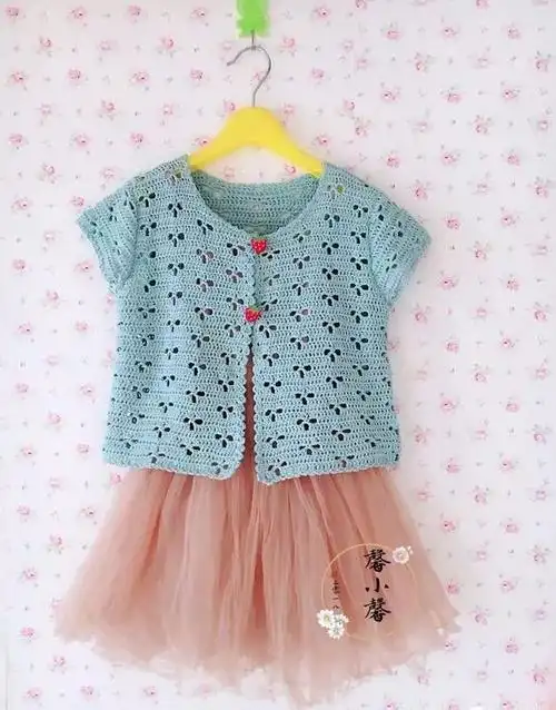 「钩编图解」清爽的儿童拼花套头衫,开衫图解,适宜搭配裙子_衣服