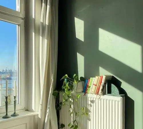 阳光洒进房间,真的很令人心动呢.随手一拍,就是一张艺术大片.