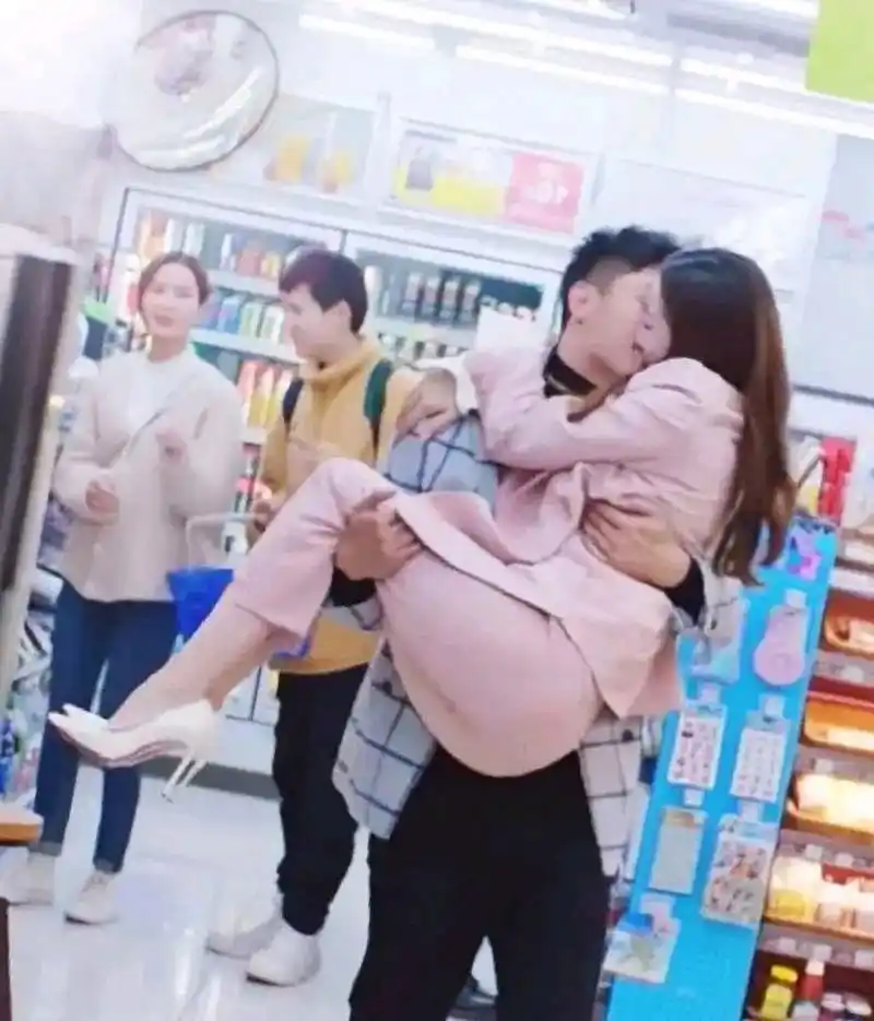 黄景瑜剧里公主抱迪丽热巴,属实是把粉丝给羡慕了啊!