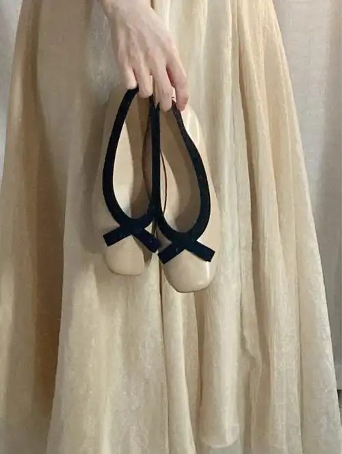 37巨舒服很久没有穿过这么淑女的小鞋子