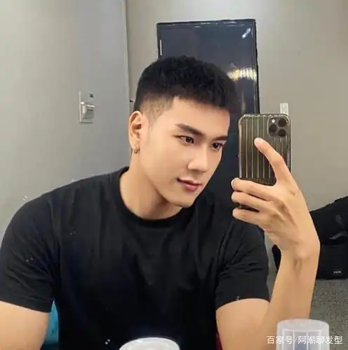 男生夏季短发怎么剪才帅?试试这3款,剪完清爽帅气又潮流!