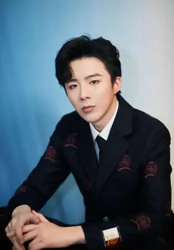 刘宇宁出席【时尚cosmo盛典】工作室图片【一】