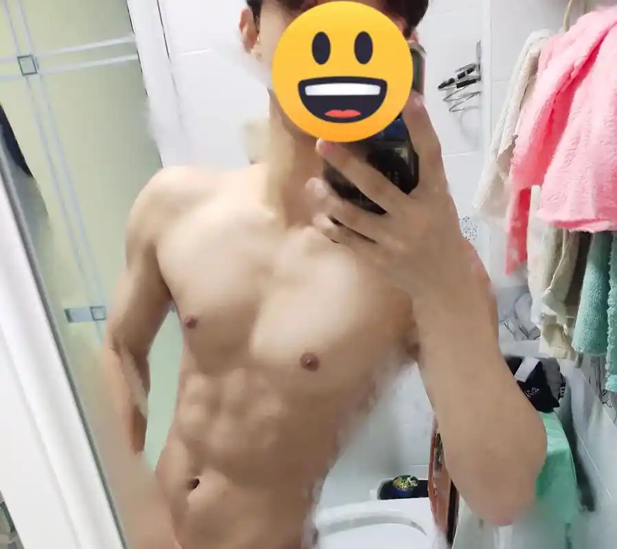 腹肌 #该有的肌肉线条 #胸肌#男高中生 #肩宽腰窄 "重 - 抖音