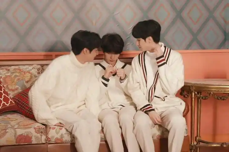 all鑫不接受的不要看哦没有逻辑,我编的有谁不想和香香软软的鑫鑫一起