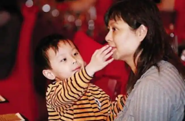 唐国强之女唐莉:在生母离世的阴影里长大,39岁理解了继母的苦