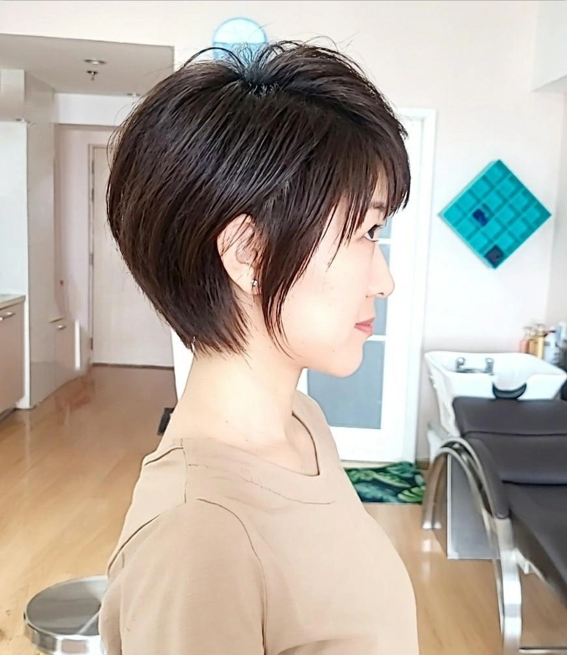 2.头顶尖后脑勺扁平的女性更适合剪短发