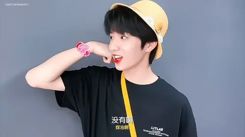 刘耀文 - 堆糖,美图壁纸兴趣社区