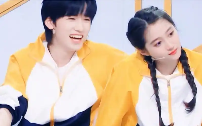 【关晓彤 宋亚轩】她来拯救我,我来"爱"她