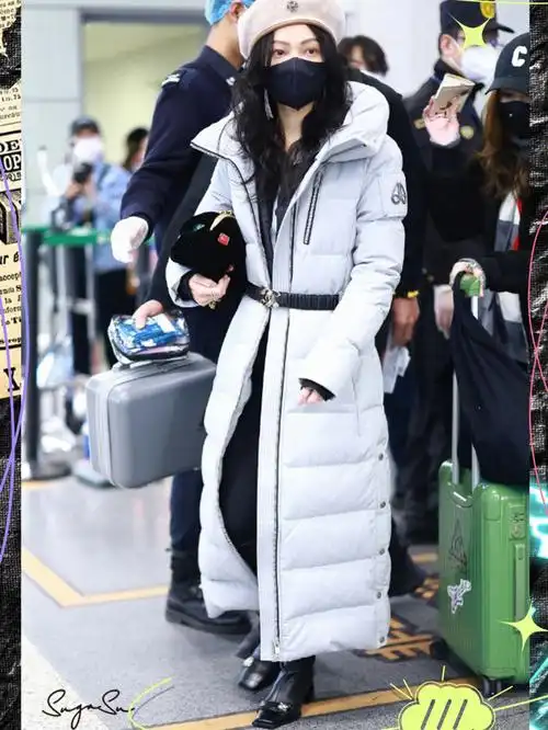 张韶涵私服酥履sugarsu珍珠链条长靴