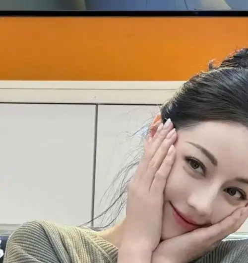 王雨馨叫嚣黄景瑜,称曝光其女友,网友:太巧了今晚有剧播出