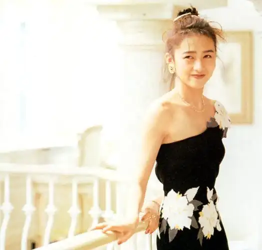 图文:日本著名偶像工藤静香写真-7