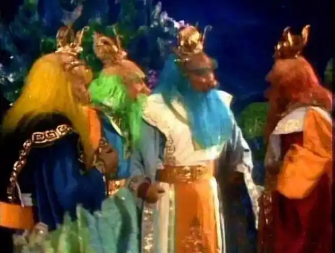 《西游记》故事里,四海龙王是敖氏家族的四兄弟,以东海龙王敖广为首