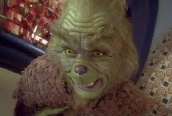 正经起来也是帅哥一枚,走错片场了吧,你真的不是西游记剧组里的?