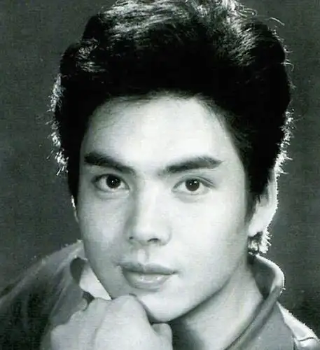 银屏帅星(1) 写美篇  梁同裕,1955年生于大连,中国影视演员,70年代考