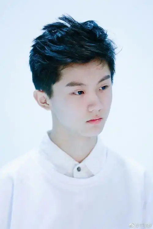 马上马嘉祺官宣六周年95扌由 奖   车专发还有96各四位马芙(97