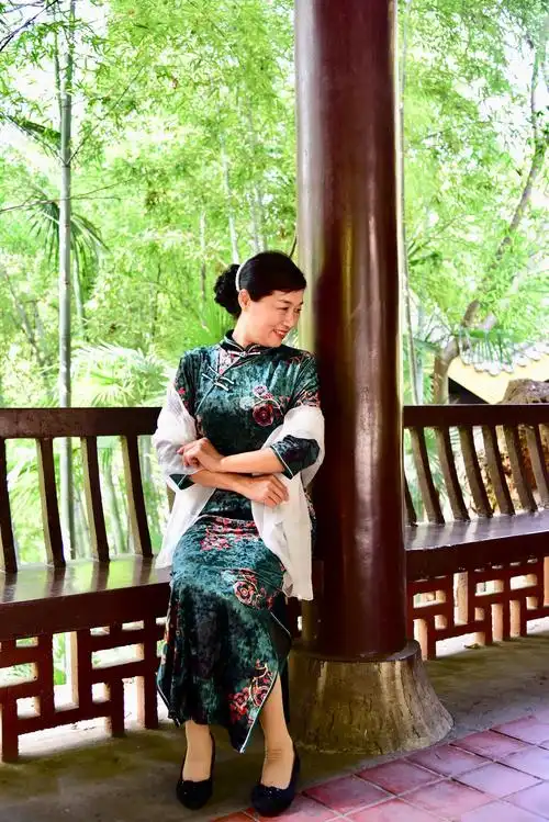 遇见旗袍,遇见自信的自己 - 美篇