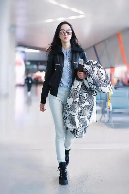 2020年1月14日,上海,韩雪机场街拍.