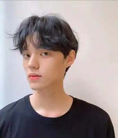 男士盖头发型哪种好看?男士盖头发型图片