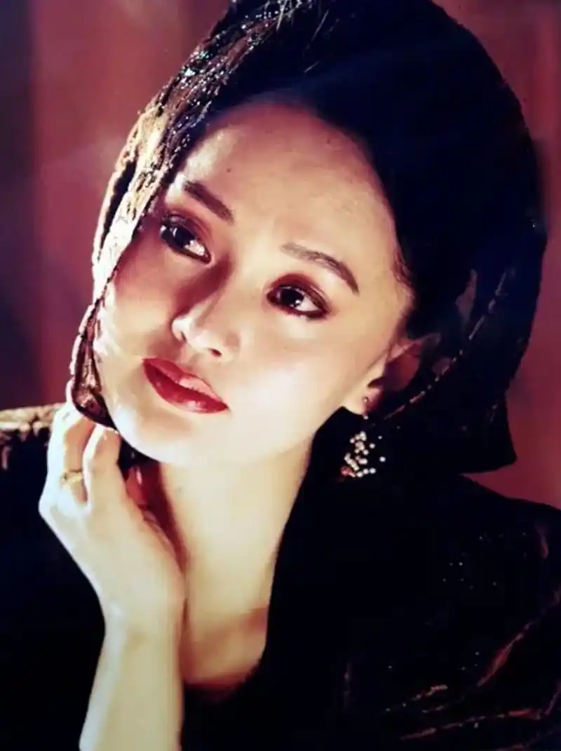 大宋佳:31岁为爱离婚,却因一包"毒血浆"让女儿愧疚20年