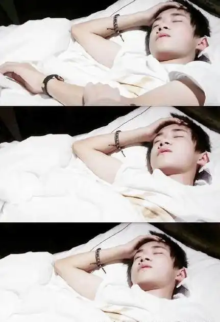 男明星起床照大搜罗tfboy是在怀疑人生吗