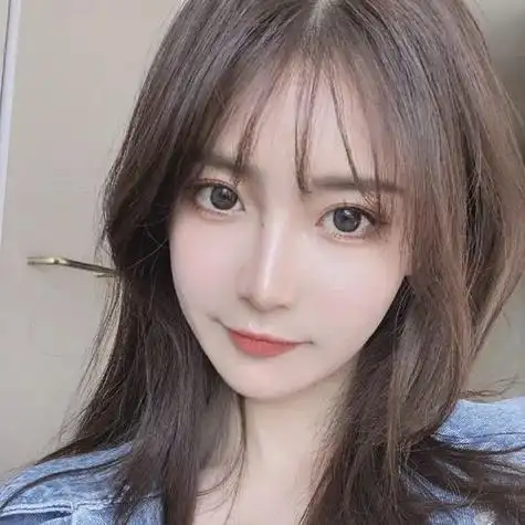 女生头像正脸工作照