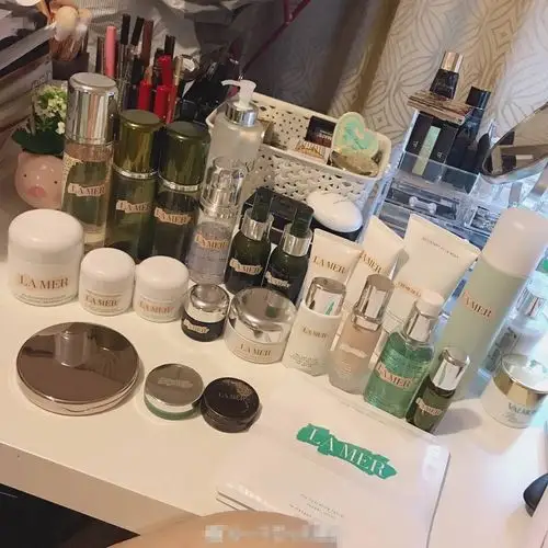 00后的护肤品竟然上万元,恕我直言,在座各位90后老阿姨都是