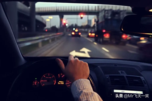 作为职业人开车时更能看出一个人素质