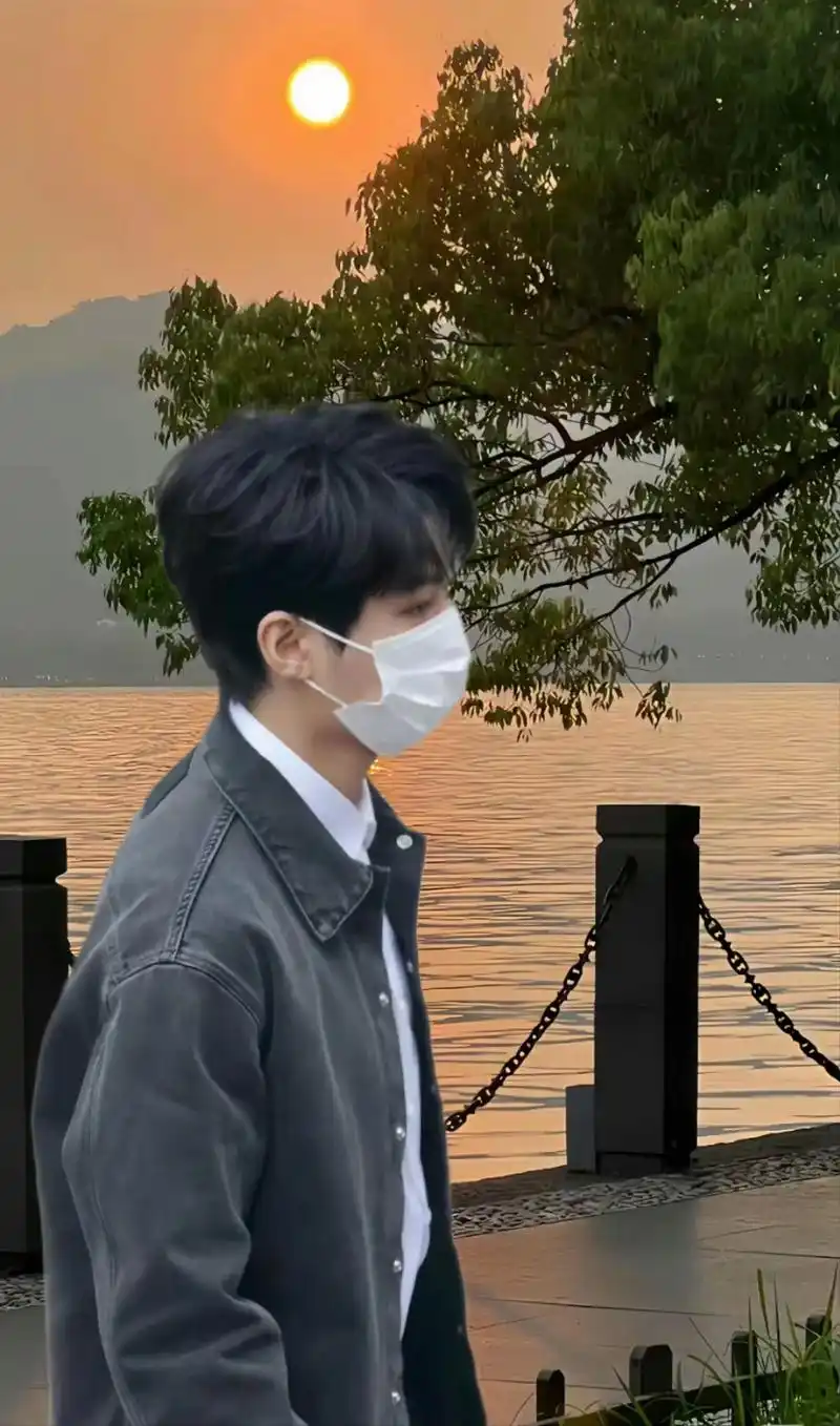 王俊凯帅气照片100张是上限 但我的喜欢不会#王俊凯 #一 - 抖音