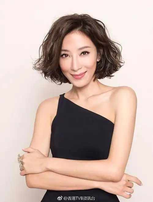 【杨怡罗仲谦宣布有喜】40岁杨怡保养得宜全靠识拣时间做facial兼食素