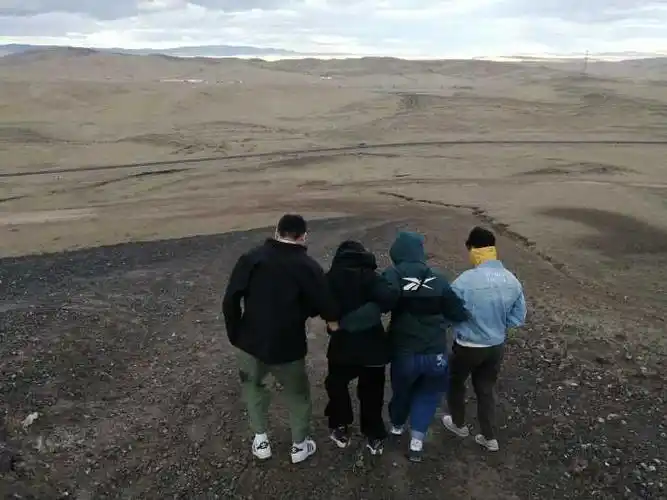 你是喜欢比较自由的一个人旅行还是喜欢一群人旅行会去哪里呢