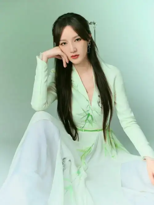 孟佳加盟永远22毕业歌会