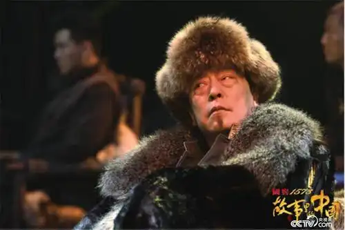 图:倪大红演绎《智取威虎山》 饰演座山雕