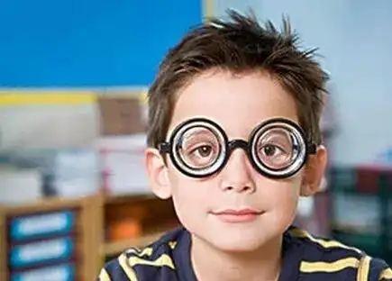 首页 永昌眼镜资讯中心 最新动态 高度近视会致盲,这是一件多么严重的