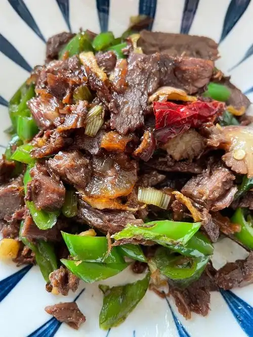 tiger妈咪家常菜之线椒炒牛肉
