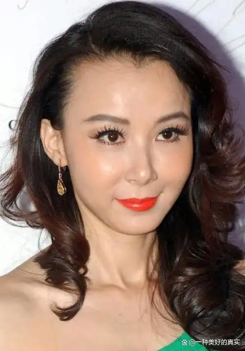 萧蔷父亲不让她哥哥生孩子,爸爸希望她不出嫁,一直当少女