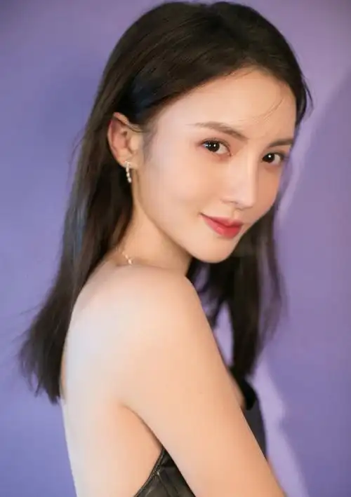 金晨《乘风破浪的姐姐》舞台表现力max!人气魅力值up up up