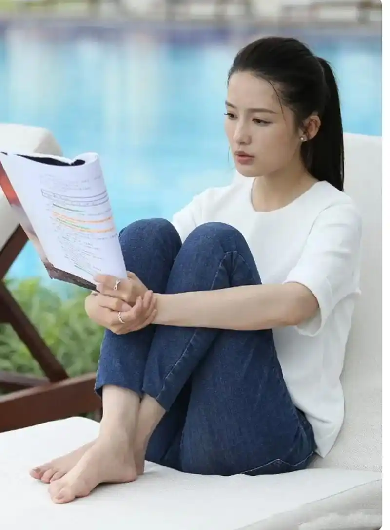 李沁光脚牛仔裤 [开心]夕阳又西下