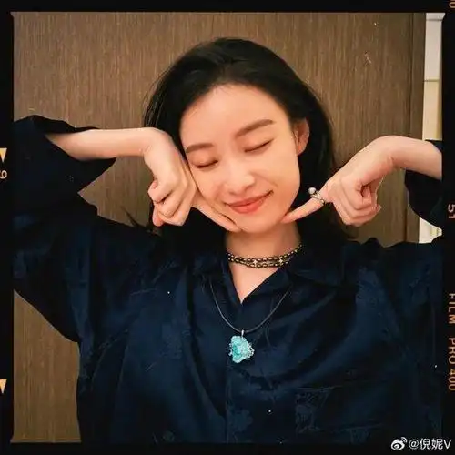 倪妮连放30张自拍,是珍珠大户没错了!_娱乐_男士时尚网