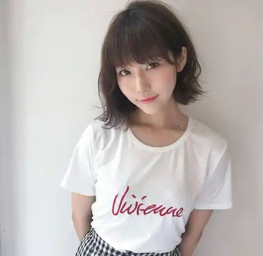 甜美日式风发型最减龄了