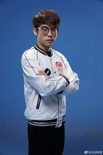 dota2专访maybe我们现在更有冲劲ti7目标打进前三