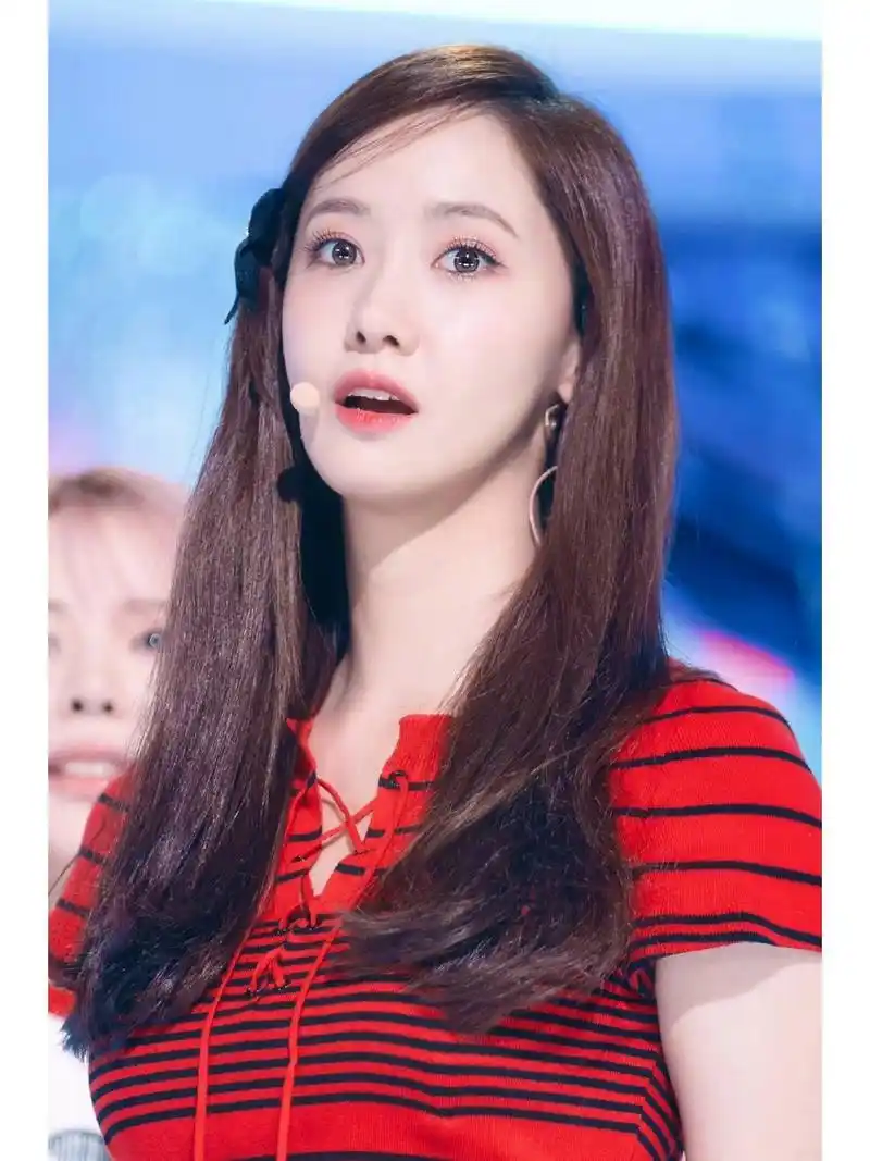 少女时代林允儿回归舞台表演