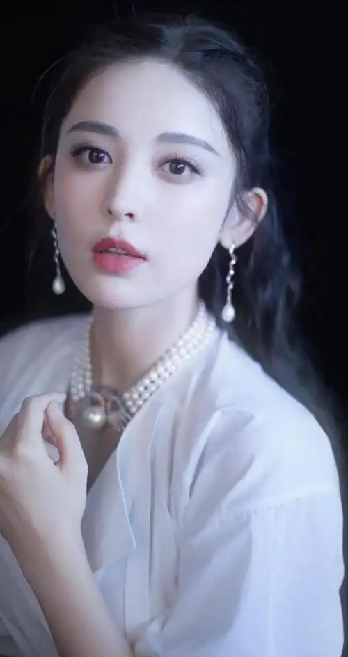 仙气般的女神古力娜扎优雅魅力迷人写真,高清图片,手机壁纸