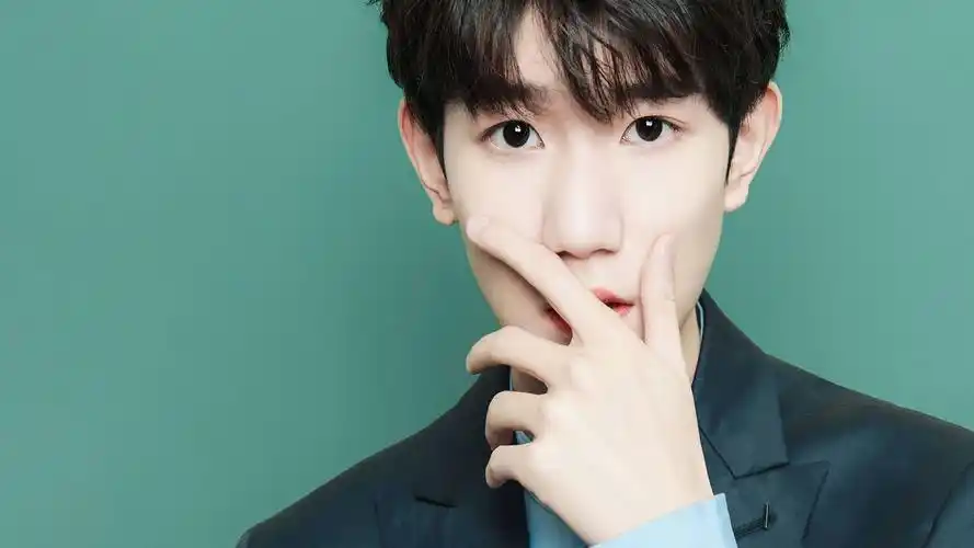 内地明星 王源 tfboys 明星风尚壁纸【3】壁纸于2020-06-16上传元气