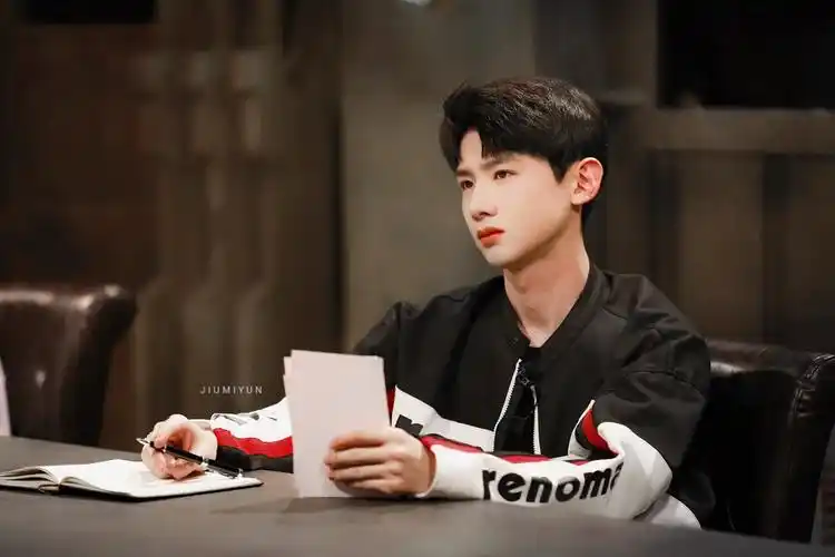 明星大侦探|白敬亭 - 堆糖,美图壁纸兴趣社区