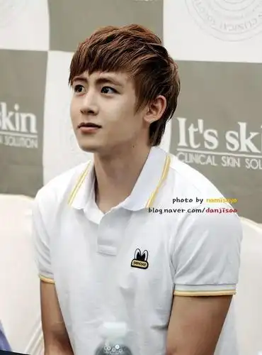 尼坤发福变尼土申发际线也很危险这是每个爱豆无法逃脱的命运么