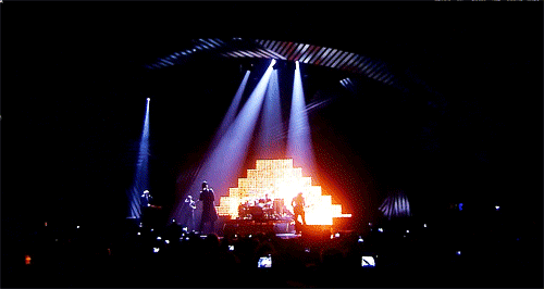 唱歌演出演唱会音乐gif动图_动态图_表情包下载_soogif