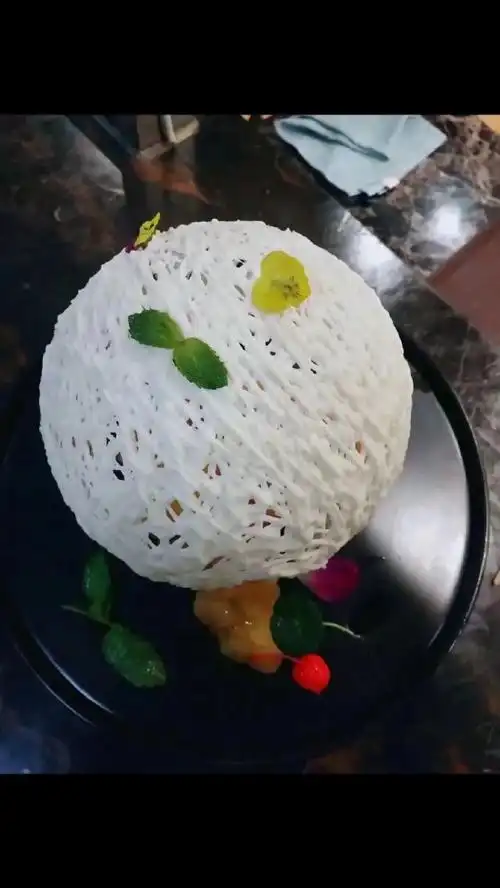 张恒铭本人烹制的造型菜品